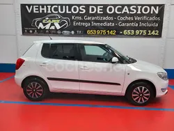 Blanco Usado 2011 Skoda Fabia Active Berlina | 4500 € (Precio justo)
