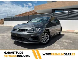 Gris / plata Usado 2017 VW Golf VII Sportline Berlina | 16.499 € (Buen precio)