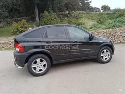 Negro Usado 2007 Ssangyong Actyon SUV | 6500 € (Precio justo)