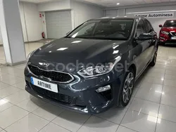 Gris / plata Usado 2019 Kia Ceed Berlina | 16.900 € (Caro)