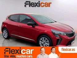 Rojo Usado 2025 Renault Clio V Evolution Utilitario | 17.990 € (Precio justo)