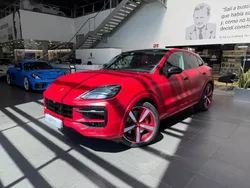 Rojo carmín Usado 2024 Porsche Cayenne S SUV | 160.000 €