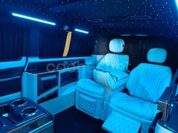 Negro Usado 2022 Mercedes V300 Exclusive Monovolumen | 190.000 €