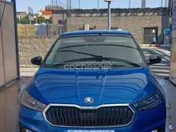Azul Usado 2021 Skoda Fabia Style Berlina | 15.900 € (Precio justo)