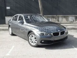 Gris / plata Usado 2017 BMW 320 Comfort Edition Berlina | 17.900 € (Buen precio)