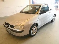 Gris / plata Usado 2001 Seat Ibiza Berlina | 950 € (Buen precio)
