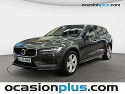 Gris Usado 2021 Volvo V60 CC Pro Familiar | 32.719 €