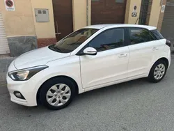 Blanco Usado 2021 Hyundai i20 Utilitario | 9950 € (Buen precio)