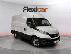 Blanco Usado 2022 Iveco Daily Berlina | 23.890 €