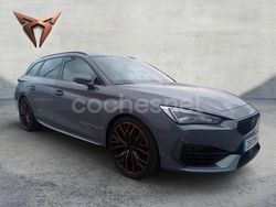 Gris / plata Usado 2024 Cupra Leon VZ Familiar | 37.990 € (Un poco caro)