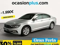 Plateado Usado 2021 VW Passat Business Berlina | 19.719 € (Buen precio)