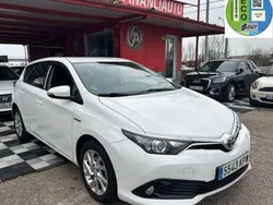 Blanco Usado 2019 Toyota Auris Hybrid Business Edition Utilitario | 11.900 € (Super precio)