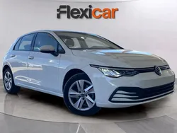 Blanco Usado 2021 VW Golf VIII Berlina | 17.590 € (Buen precio)