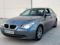 Gris / plata Usado 2008 BMW 520 Berlina | 7390 € (Precio justo)