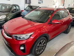 Rojo Usado 2018 Kia Stonic SUV | 13.990 € (Precio justo)