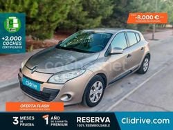 Beige Usado 2010 Renault Mégane III Authentique Berlina | 4390 € (Buen precio)