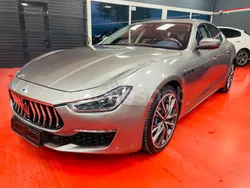 Gris / plata Usado 2021 Maserati Ghibli GranLusso Coupe | 48.990 €