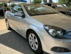 Gris / plata Usado 2009 Opel Astra Cabriolet Enjoy Descapotable | 4990 € (Precio justo)