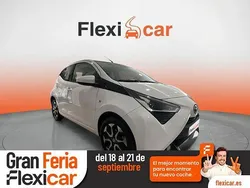 Blanco Usado 2022 Toyota Aygo X-play Utilitario | 12.890 € (Precio justo)