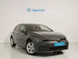 Gris Usado 2023 VW Golf VIII Life Berlina | 27.900 € (Un poco caro)