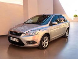 Gris / plata Usado 2008 Ford Focus Titanium Berlina | 4500 € (Precio justo)