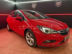 Rojo Usado 2016 Opel Astra Selective Berlina | 11.500 € (Precio justo)
