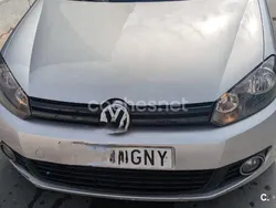 Gris / plata Usado 2009 VW Golf VI Advance Berlina | 7945 €