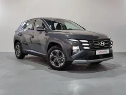 Gris / plata Nuevo 2025 Hyundai Tucson SUV | 26.890 € (Precio justo)