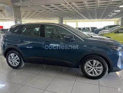 Azul Nuevo 2024 Peugeot 3008 Active SUV | 29.000 € (Precio justo)