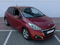 Burdeos Usado 2016 Peugeot 208 Active Utilitario | 5990 € (Buen precio)