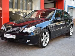 Azul Usado 2006 Mercedes C220 Sport Edition Berlina | 9990 € (Caro)
