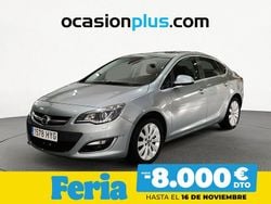 Plateado Usado 2014 Opel Astra Excellence Berlina | 7990 € (Precio justo)