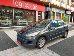 Gris / plata Usado 2010 Peugeot 207 Berlina | 6000 € (Un poco caro)