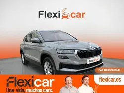 Gris Usado 2023 Skoda Karoq Ambition SUV | 21.990 € (Precio justo)