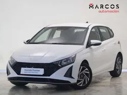 Blanco Usado 2024 Hyundai i20 Utilitario | 15.500 € (Buen precio)