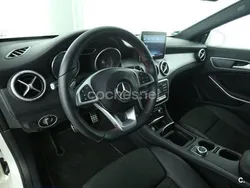 Blanco Usado 2017 Mercedes CLA250 Shooting Brake Familiar | 24.000 €
