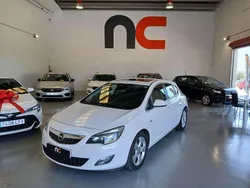 Blanco Usado 2010 Opel Astra Sport Berlina | 5500 € (Precio justo)
