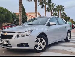 Gris / plata Usado 2010 Chevrolet Cruze LS Berlina | 8000 € (Caro)
