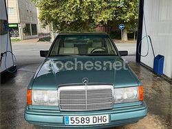 Verde Usado 2006 Mercedes E230 Classic Berlina | 7000 €