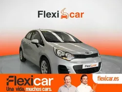 Gris / plata Usado 2016 Kia Rio Berlina | 8890 € (Precio justo)