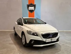 Blanco Usado 2015 Volvo V40 CC Kinetic Familiar | 10.990 € (Buen precio)