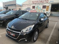 Negro Usado 2015 Peugeot 208 Active Utilitario | 9475 € (Caro)