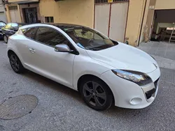 Blanco Usado 2010 Renault Mégane III Dynamique Coupe | 5950 € (Precio justo)