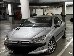 Gris / plata Usado 2001 Peugeot 206 Descapotable | 2000 € (Precio justo)