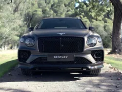 Gris Usado 2023 Bentley Bentayga SUV | 298.000 € (Caro)