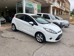 Blanco Usado 2010 Ford Fiesta Trend Berlina | 6200 € (Un poco caro)