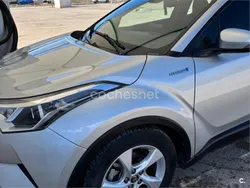 Gris / plata Usado 2018 Toyota C-HR Active SUV | 17.200 € (Precio justo)