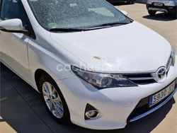 Blanco Usado 2015 Toyota Auris Live Berlina | 9800 € (Precio justo)