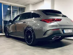 Gris / plata Usado 2020 Mercedes CLA200 Shooting Brake Familiar | 34.000 €