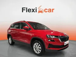 Rojo Usado 2023 Skoda Karoq Ambition SUV | 18.590 € (Super precio)